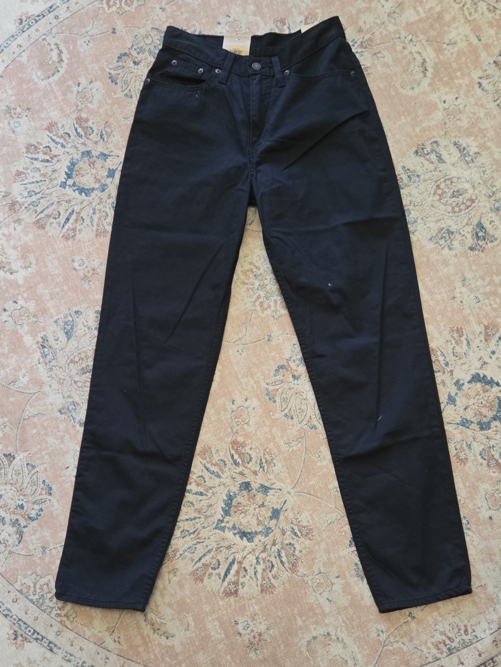 Levi's Black High-Waisted Mom Jeans Relaxed Hip & ThighTapered Leg 27x30 NEW
